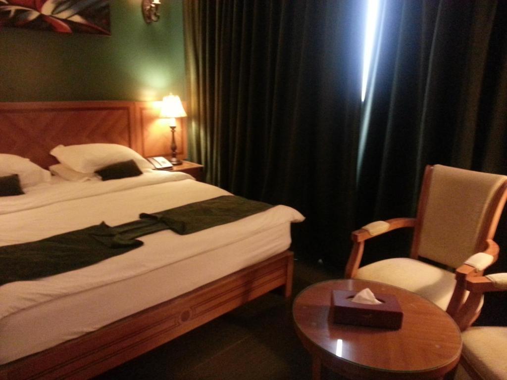 La Rosa By Brother International Hotel