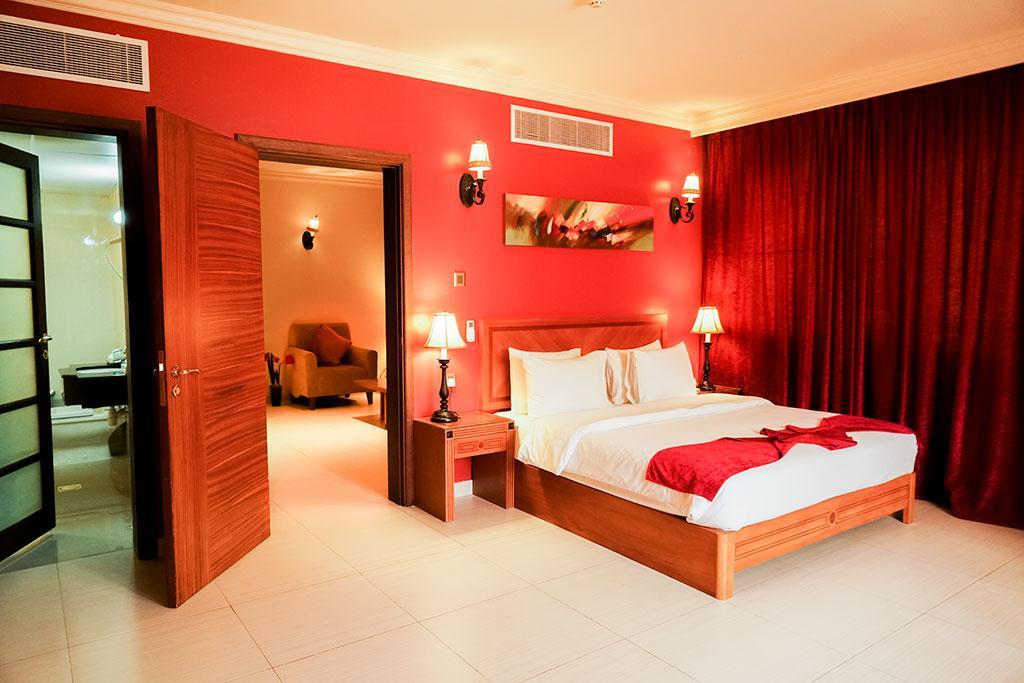 Hotel La Rosa By Brother International