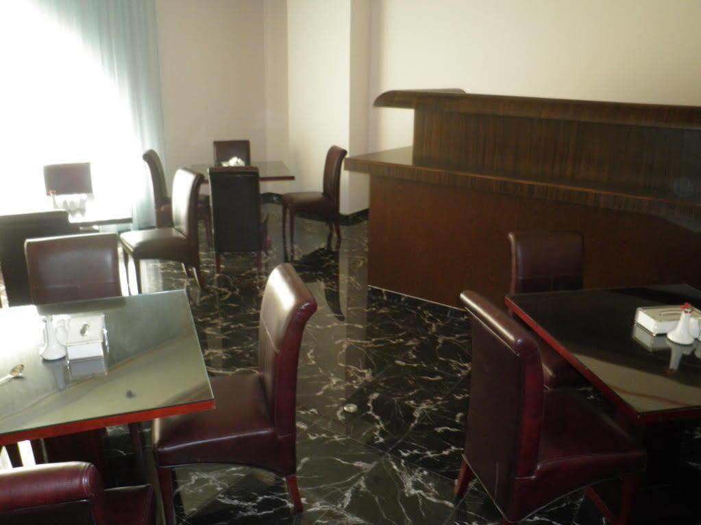 Hotel La Rosa By Brother International 3*
