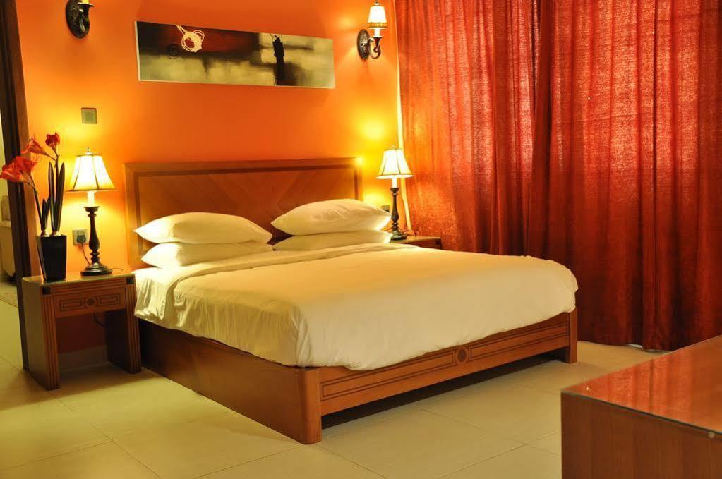 Hotel La Rosa By Brother International