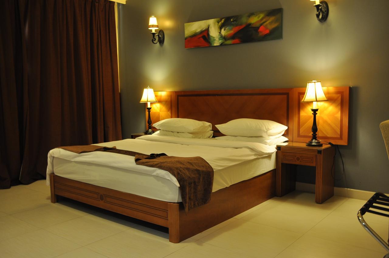 La Rosa By Brother International Hotel 3*